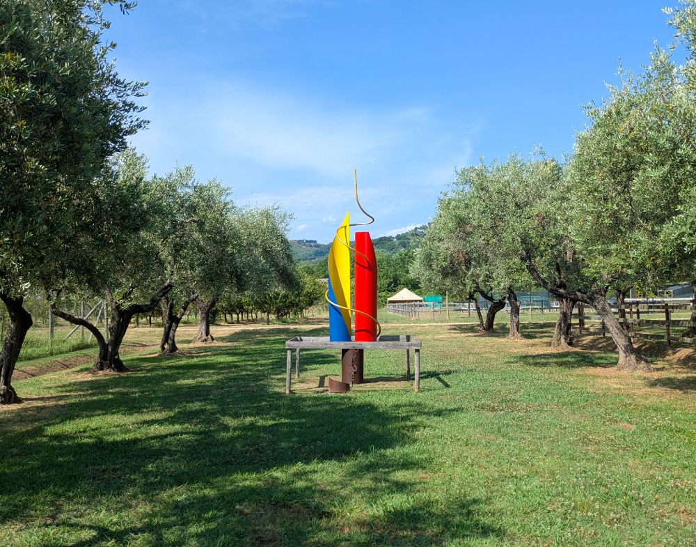 Opera d'arte del Podere Lovolio - La Via delle Erbe e dei Fiori
